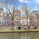 De Verrassing Aan De Werf